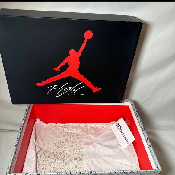 Size 6 - Nike Air Jordan 4 Retro GS Red Thunder Men's Shoes - Picture 10 of 10